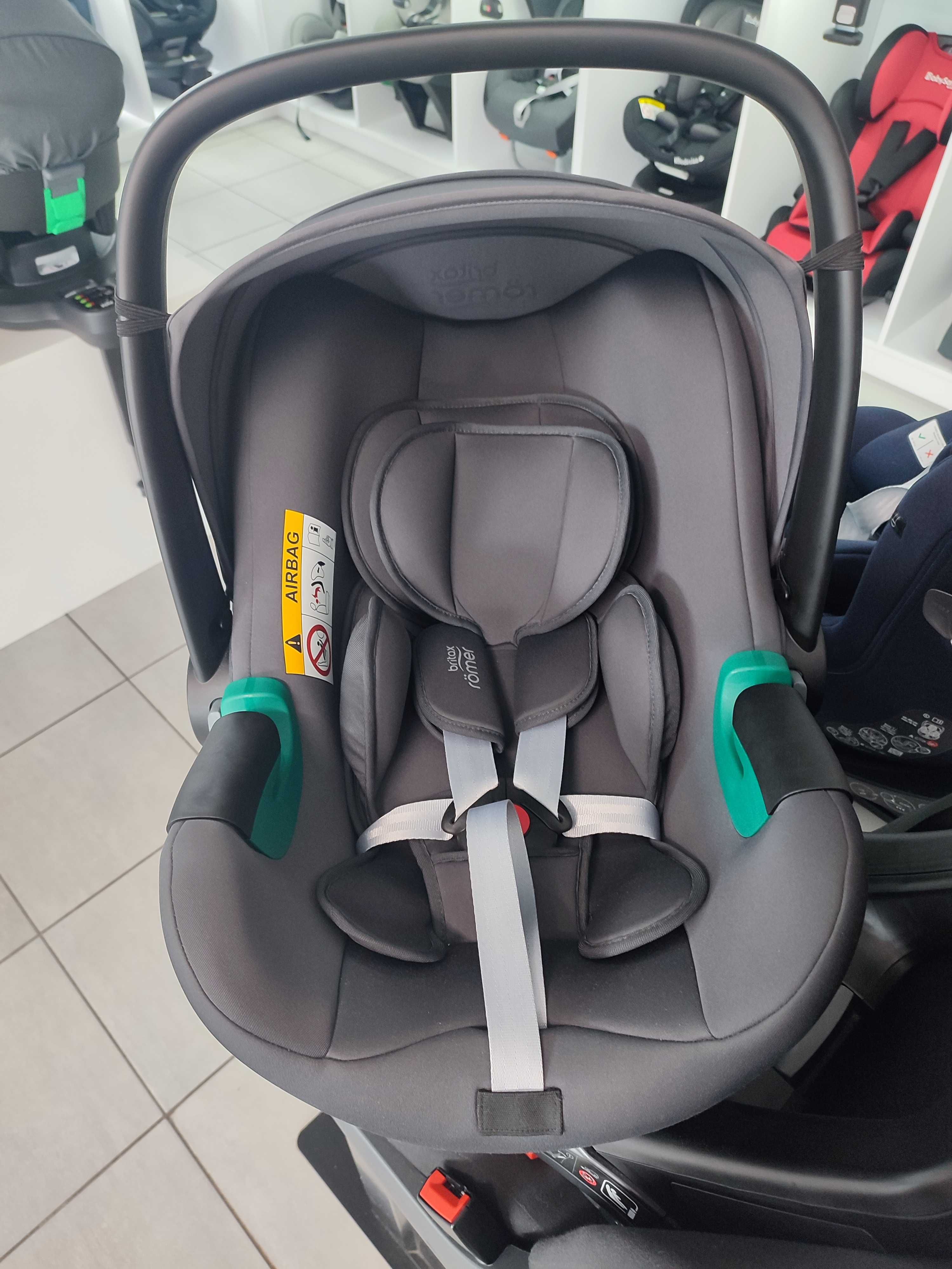 BRITAX ROEMER Baby-Safe 3 fotelik 0-13 kg z obrotową bazą ISOFIX