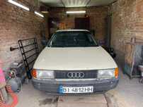 Автомобіль Ауді 80 б3