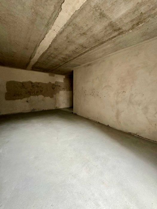 Простора 2-кім квартира в ЖК Долішній