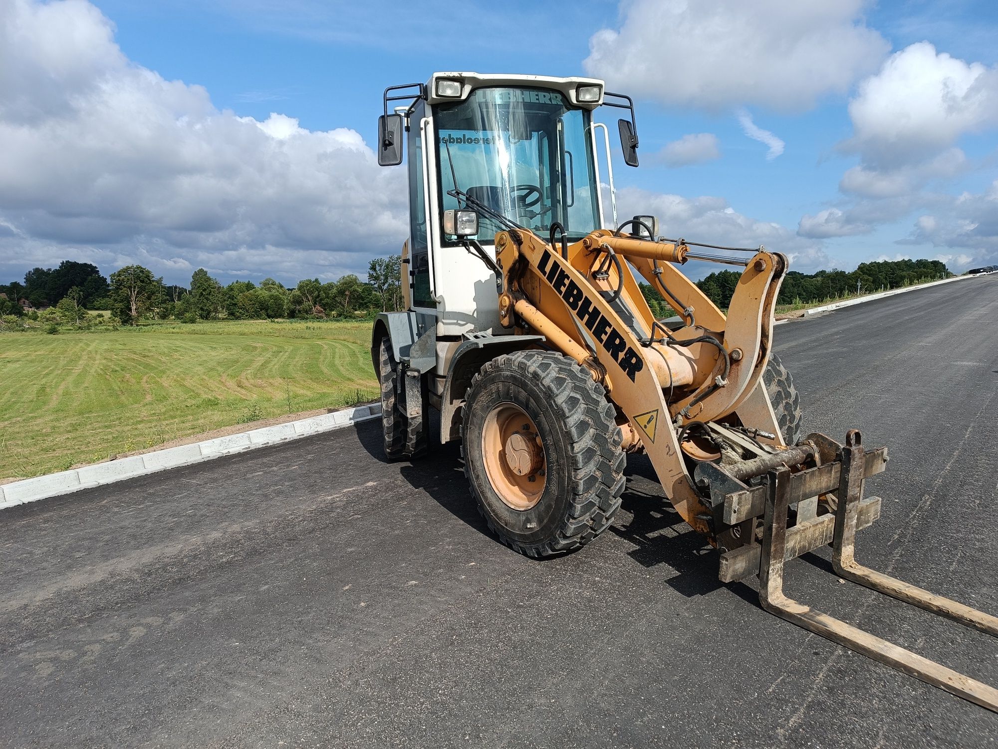 Ładowarka kołowa Liebherr 506 STEREO