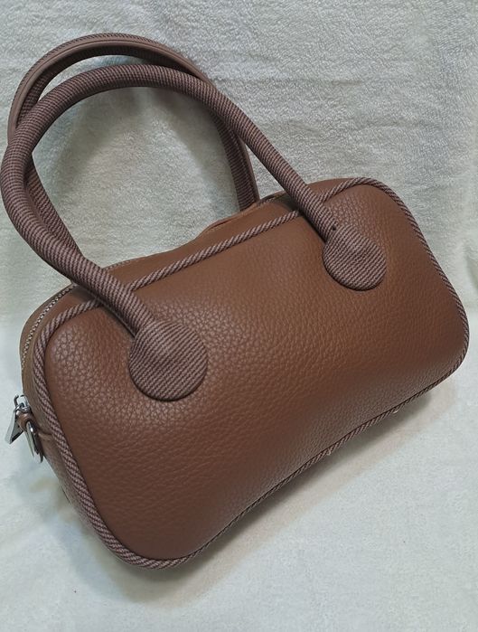 Стильні сумочки крос-боді