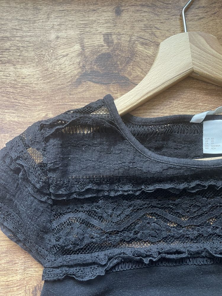 Czarna bluzka z krótkim rękawem koronka H&M 34 XS
