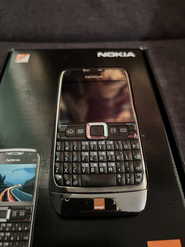 Nokia E71 komplet biznesowa qwerty