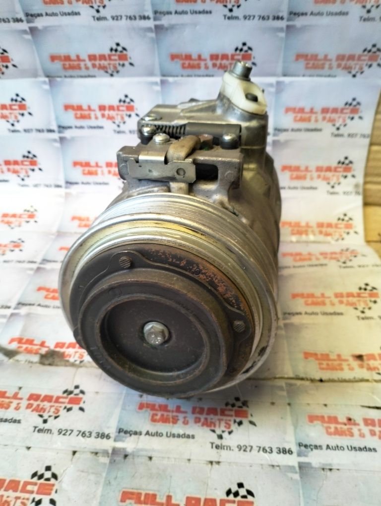 Compressor de Ar Condicionado - Mercedes Classe C - W202