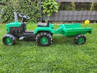 Traktor na pedały dla dziecka