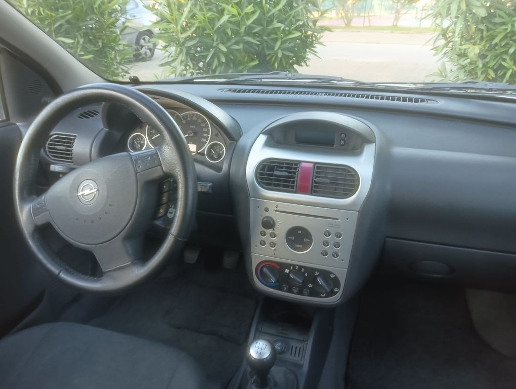 Opel corsa C gasóleo 1.3cdti ano 2004