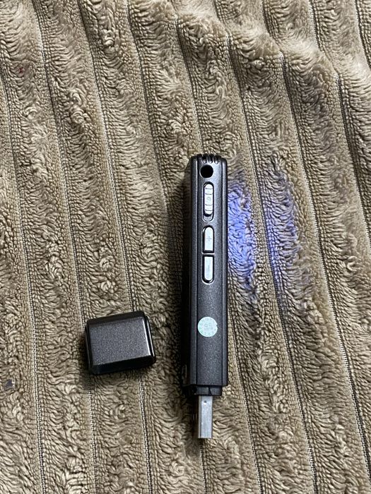 Диктофон на 8 ГБ