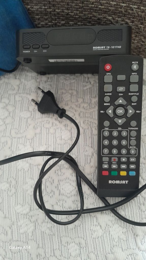 Продам приставку т2