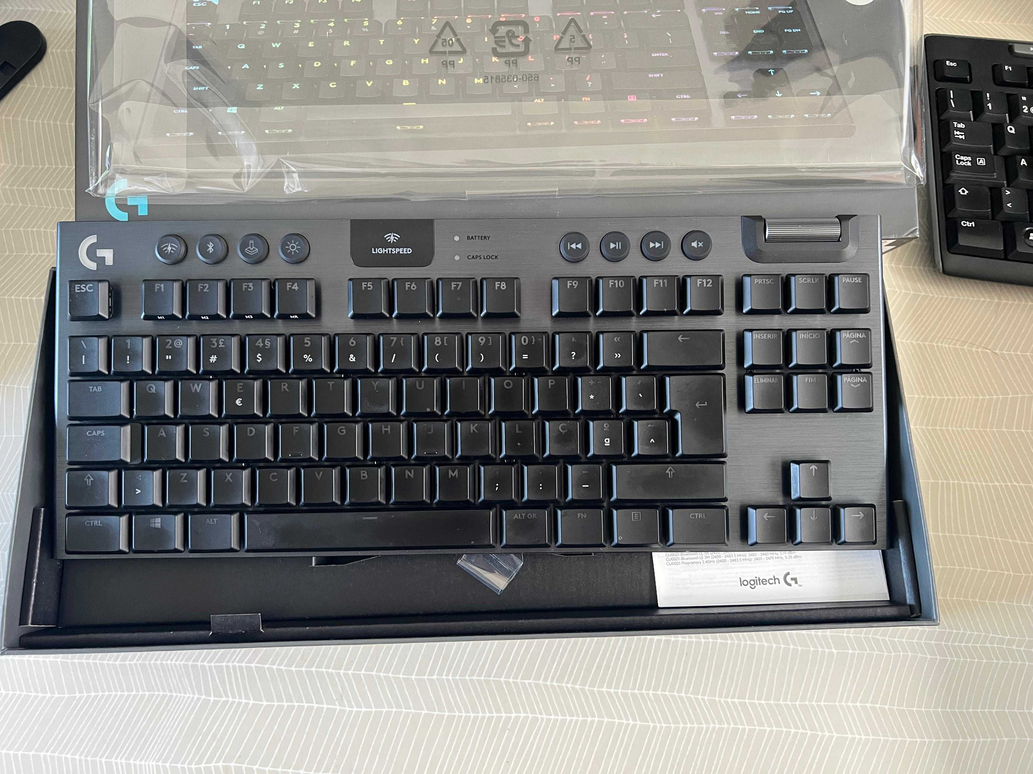 Logitech G915 TKL