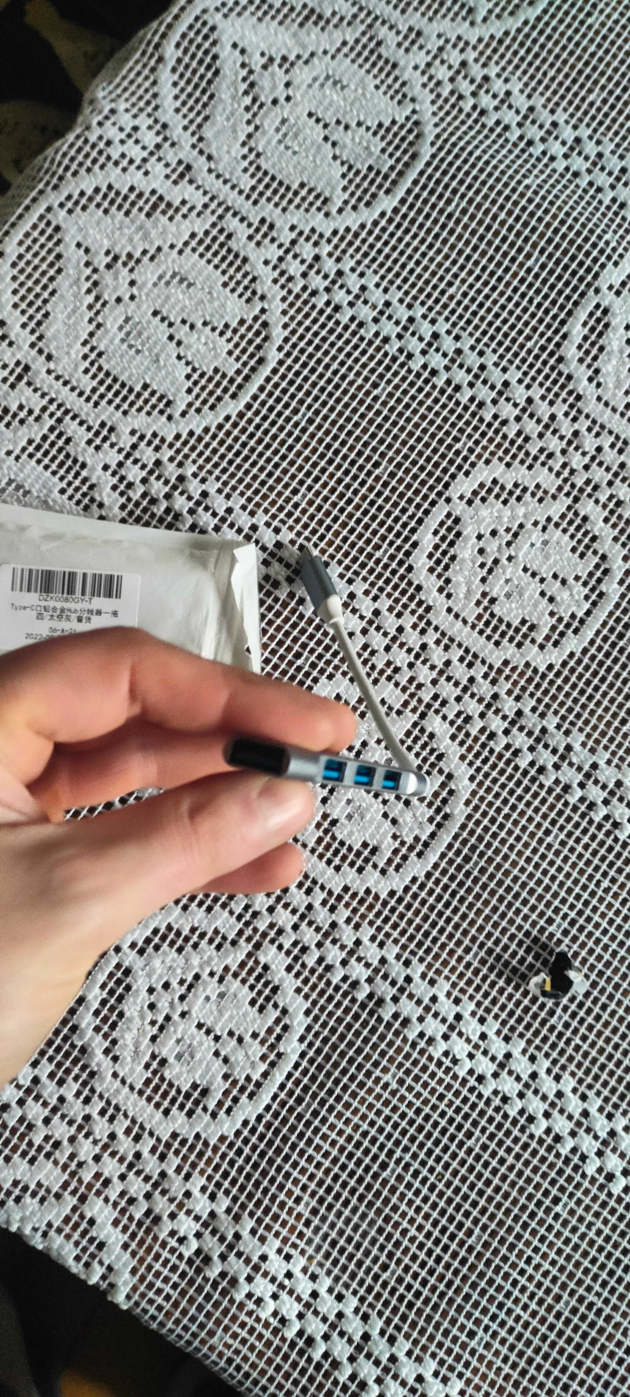 OTG USB c na 4x USB A adapter