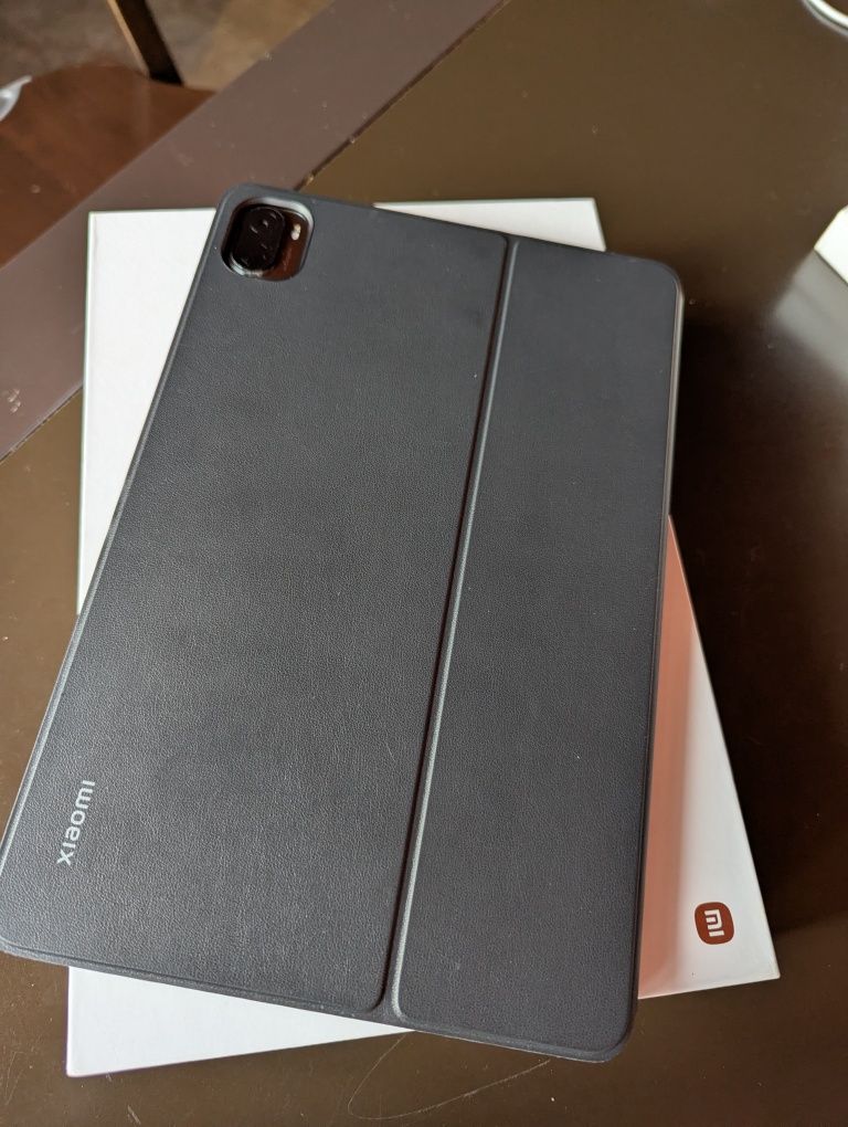 планшет Xiaomi Pad 5 + клавіатура Xiaomi