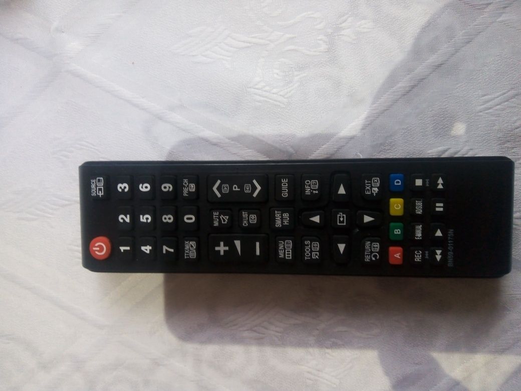 Pilot do telewizora uniwersalny