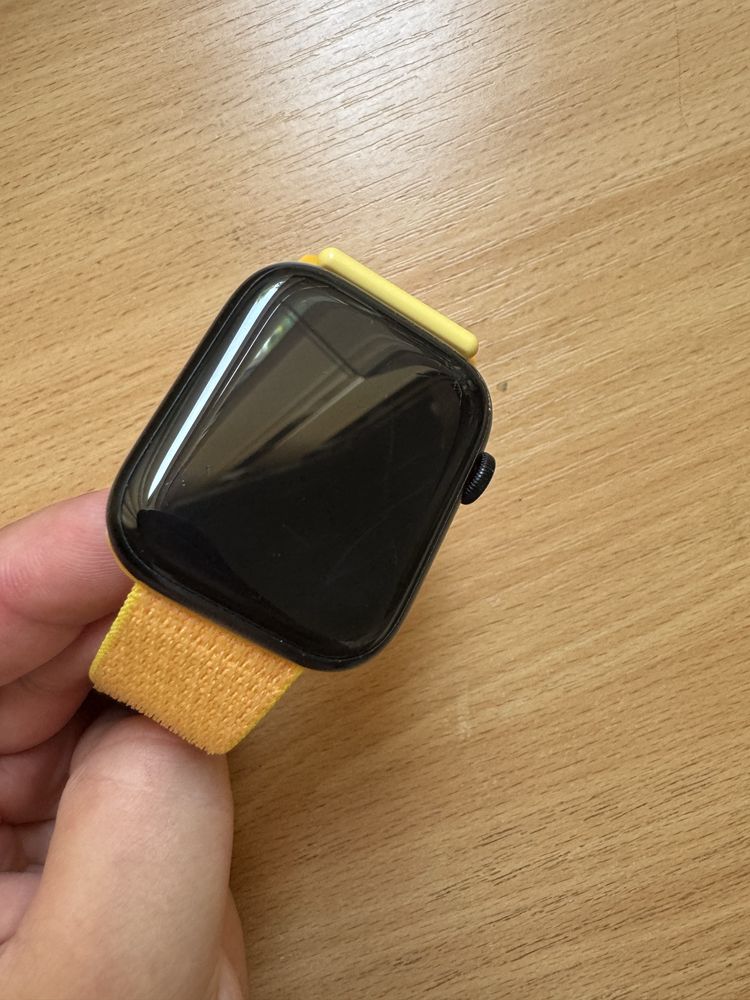 Продам Apple watch 7 45mm