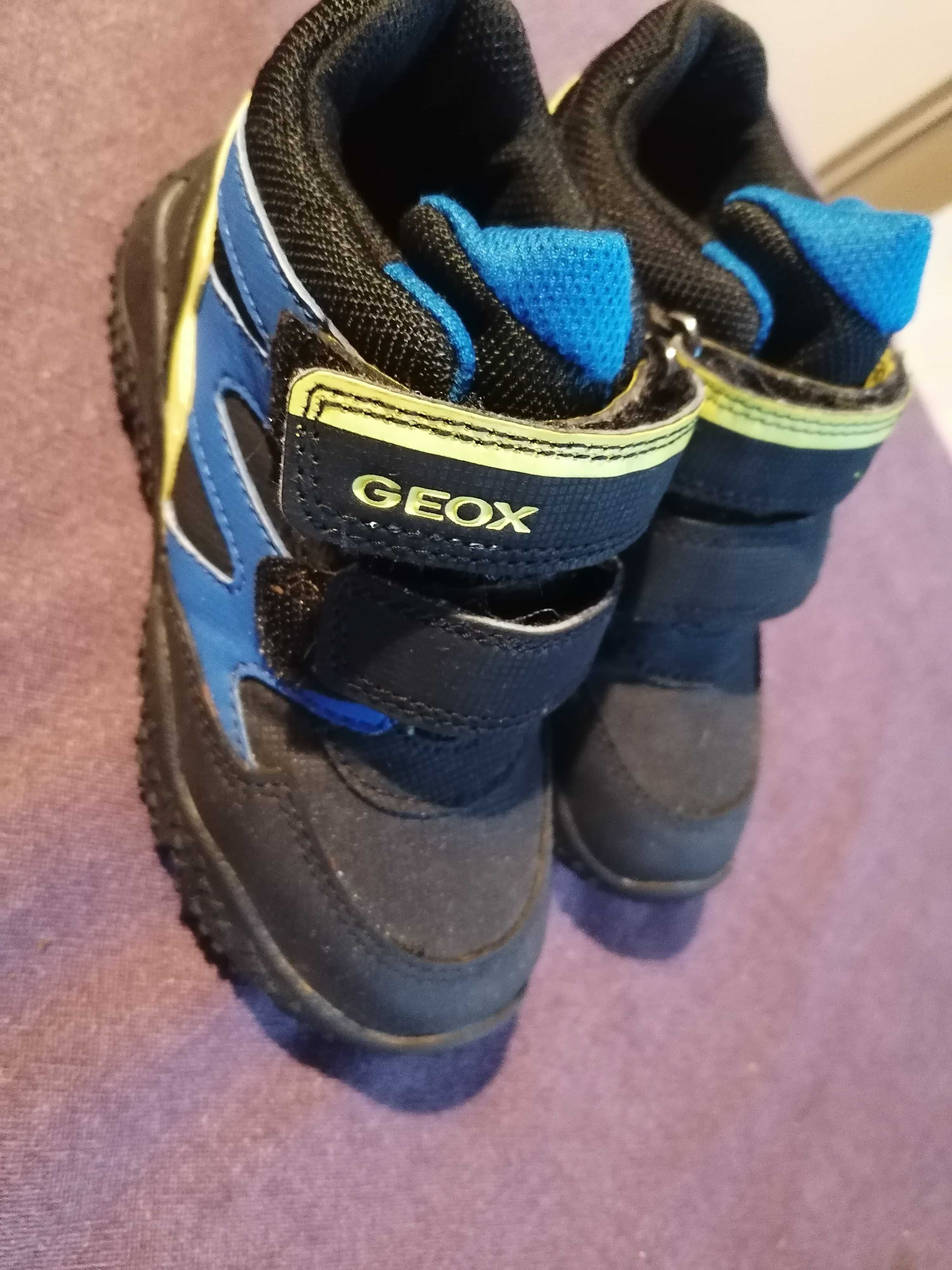 Buty jesienne Geox jak nowe dla chłopca roz. 26