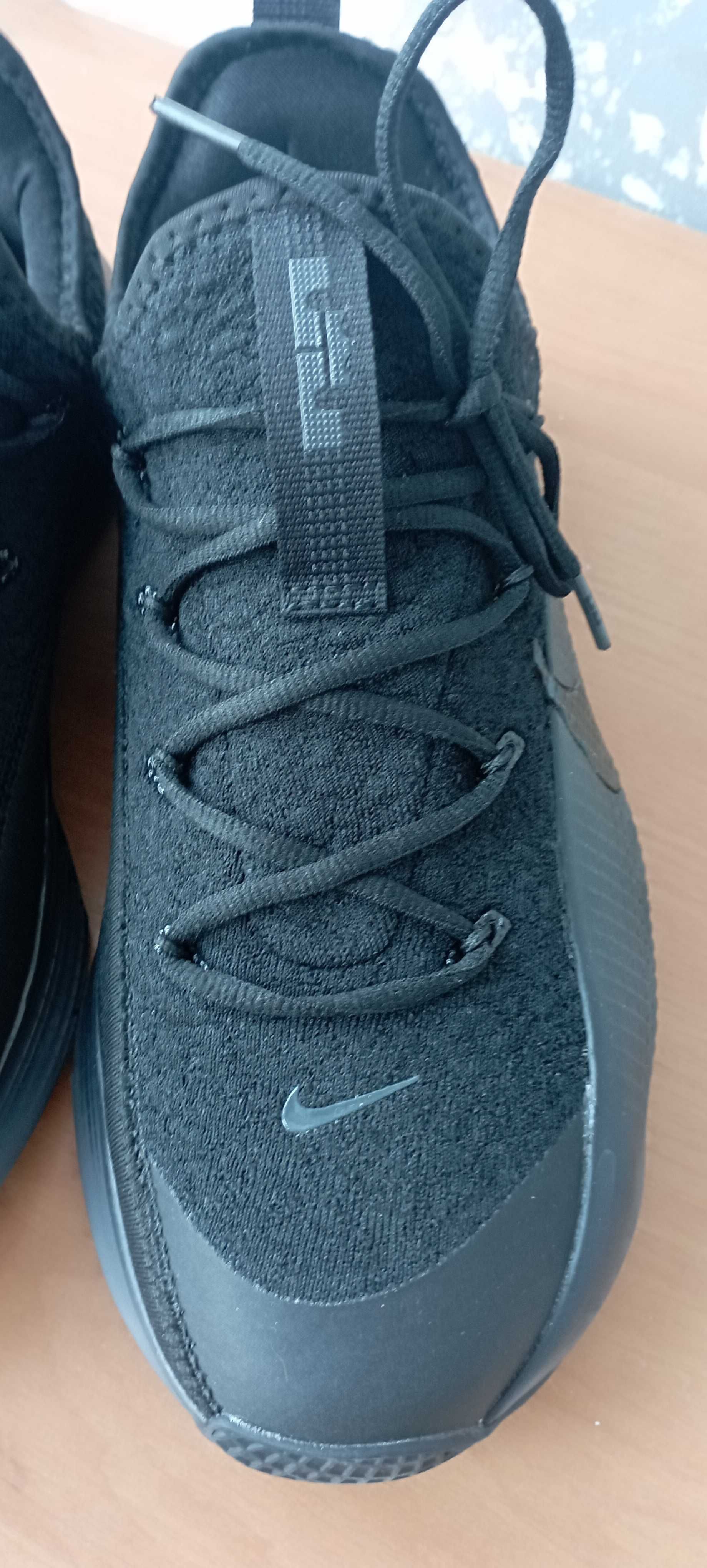 Nike  кросовки, черные