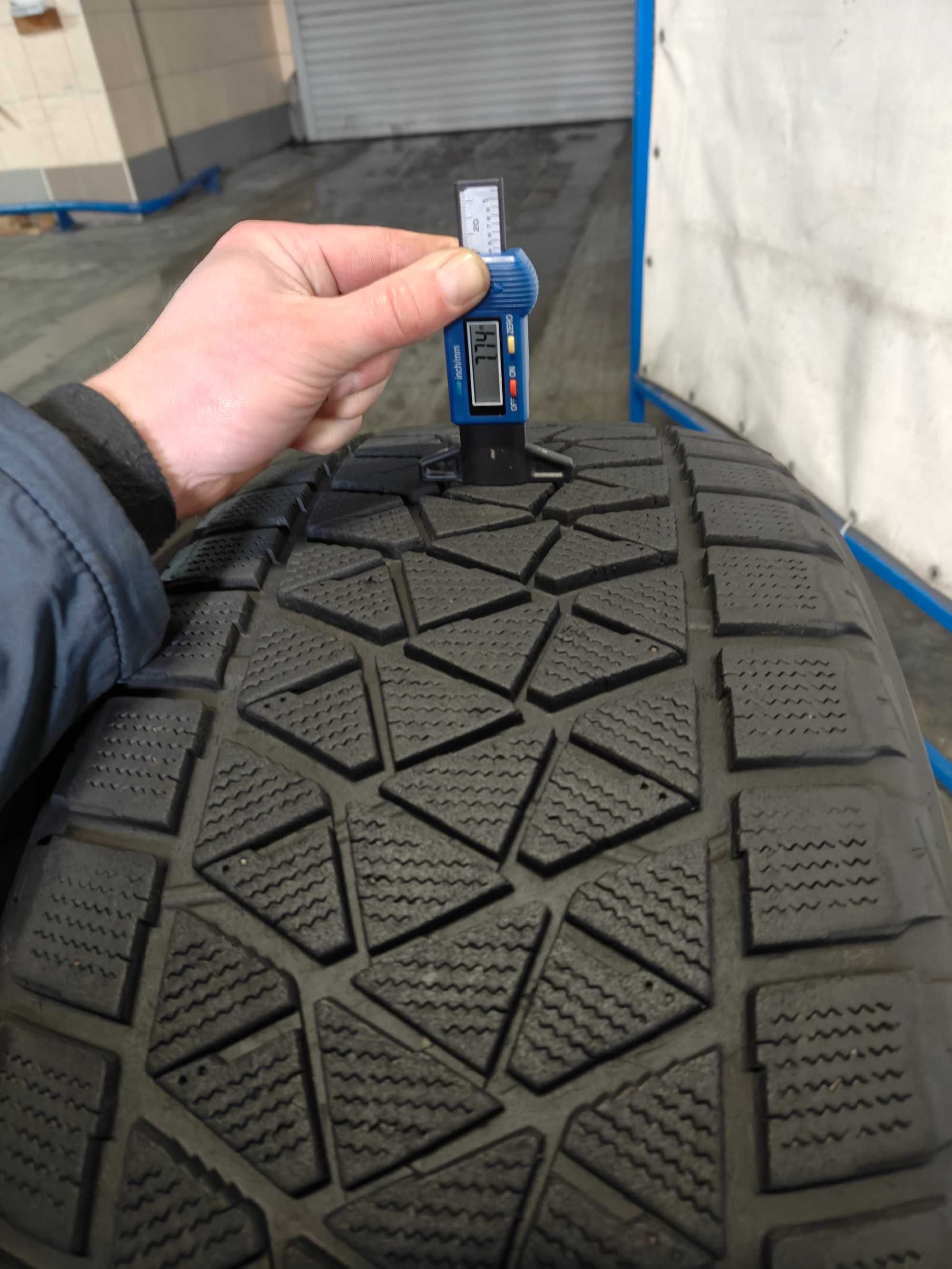 1-2-3-4шт r20 285/50 Bridgestone Blizzak DM-V2 зимові шини