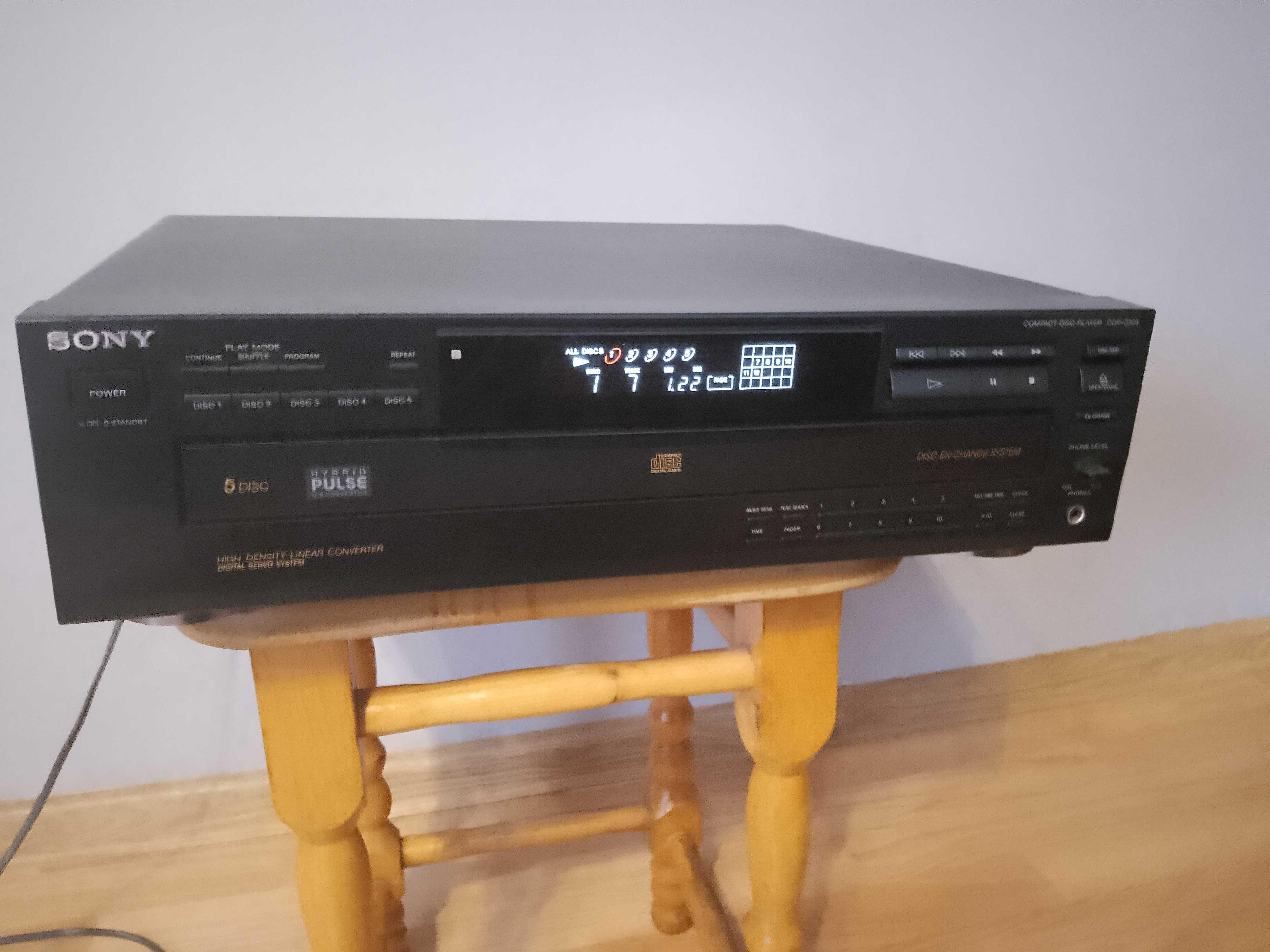 Sony Compact Disk Player CDP-C335