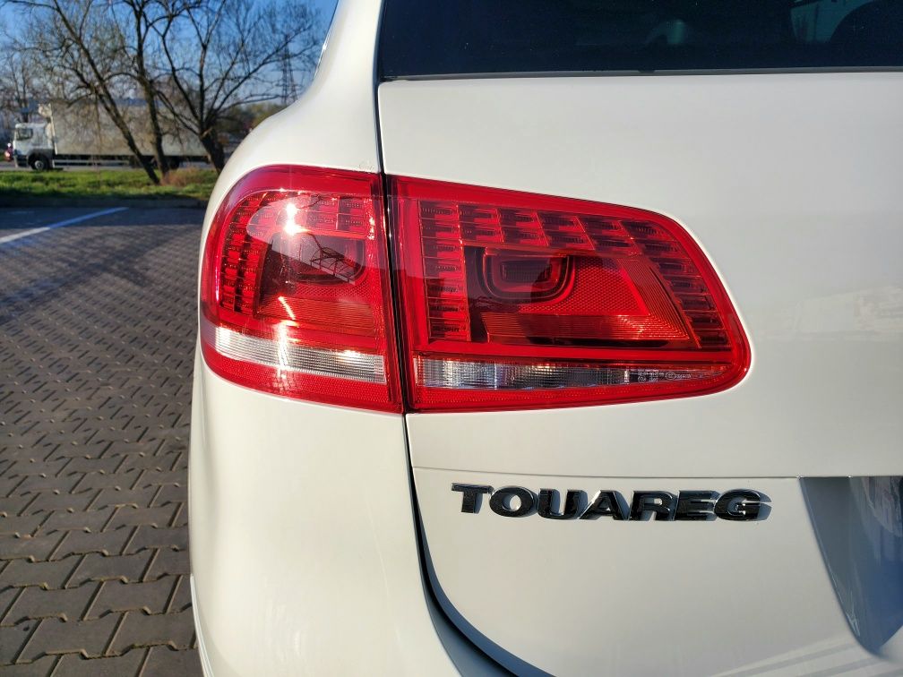 Touareg R-line  Максимальна комплектація/Вся в рідному окрасі/Пневмо/
