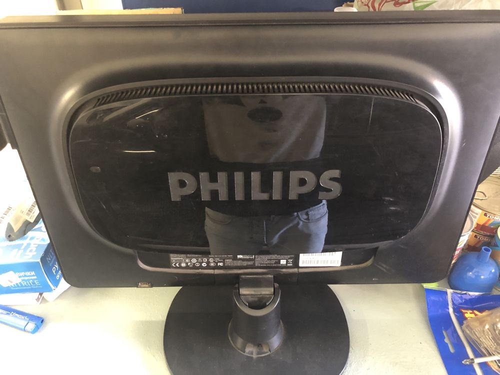 Монитор Philips 200CW