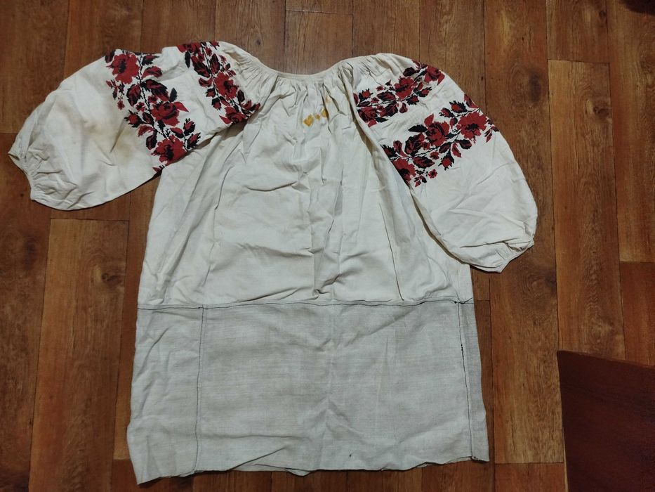 Старовинна вишита сорочка