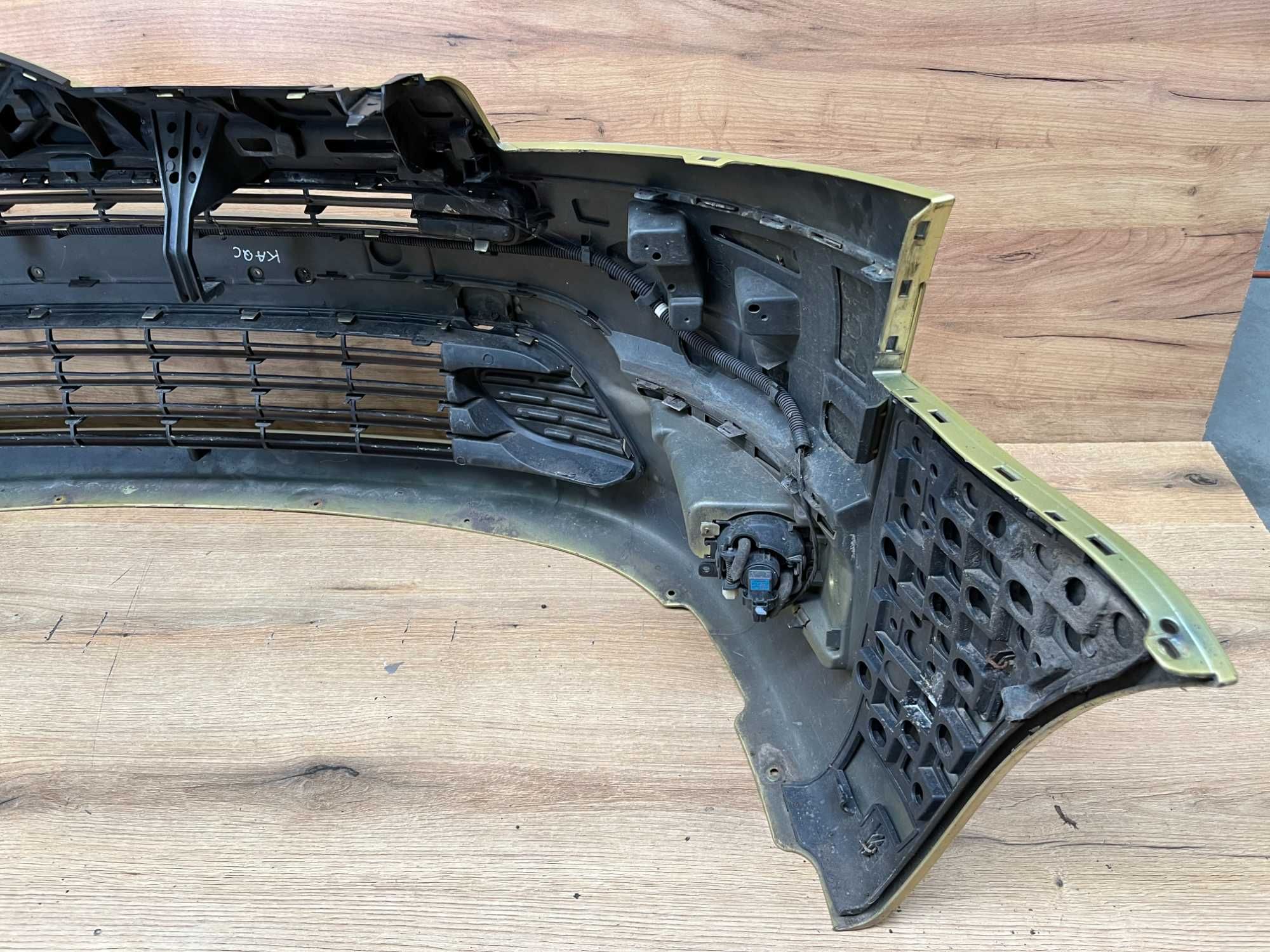 Zderzak przedni Citroen C4 Grand Picasso kolor kaqc