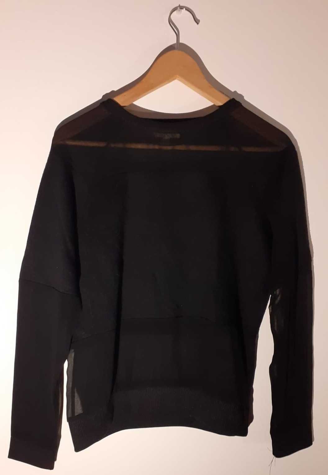 Camisola preta com transparências da Zara