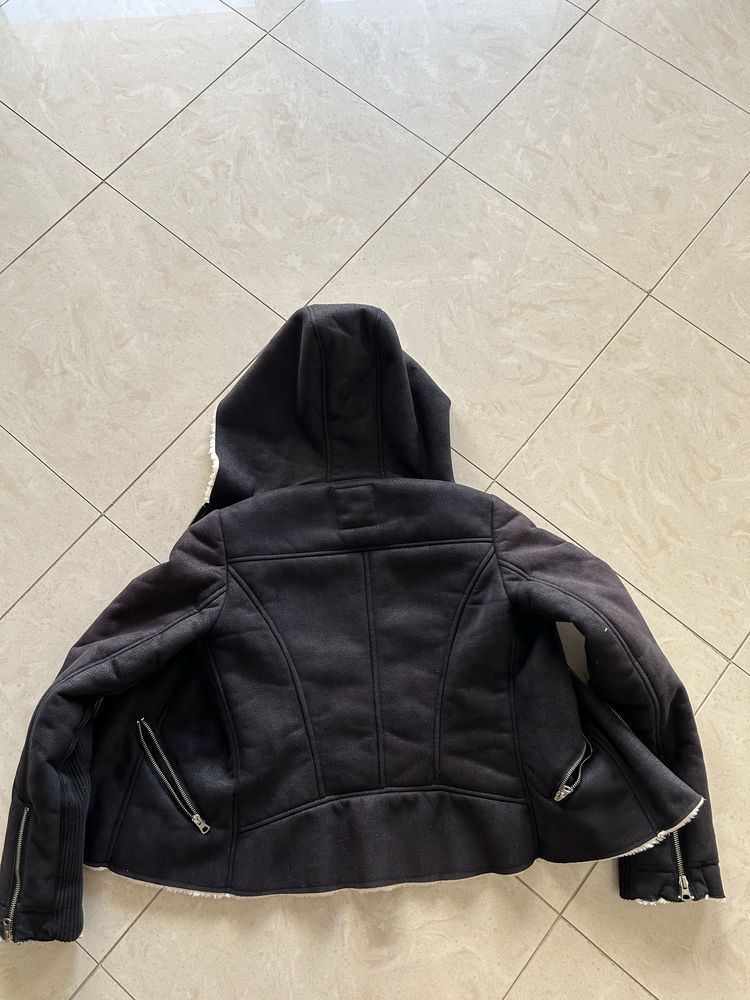 Casaco preto com pelo zara