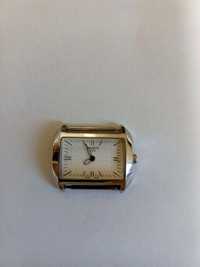 Klasyczny zegarek Tissot: tarcza i zapięcie do paska (srebrny, damski)