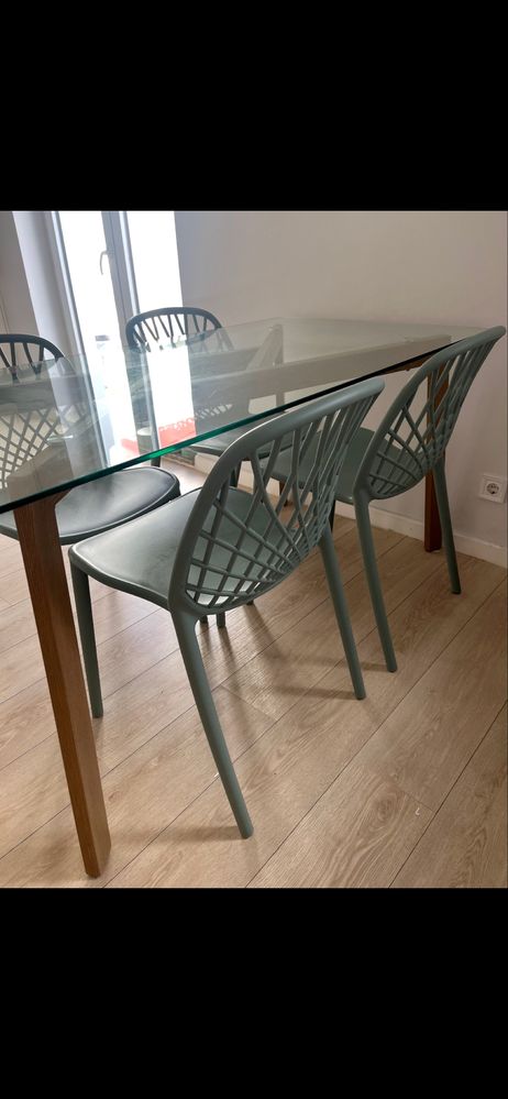 Mesa e cadeiras Refeição