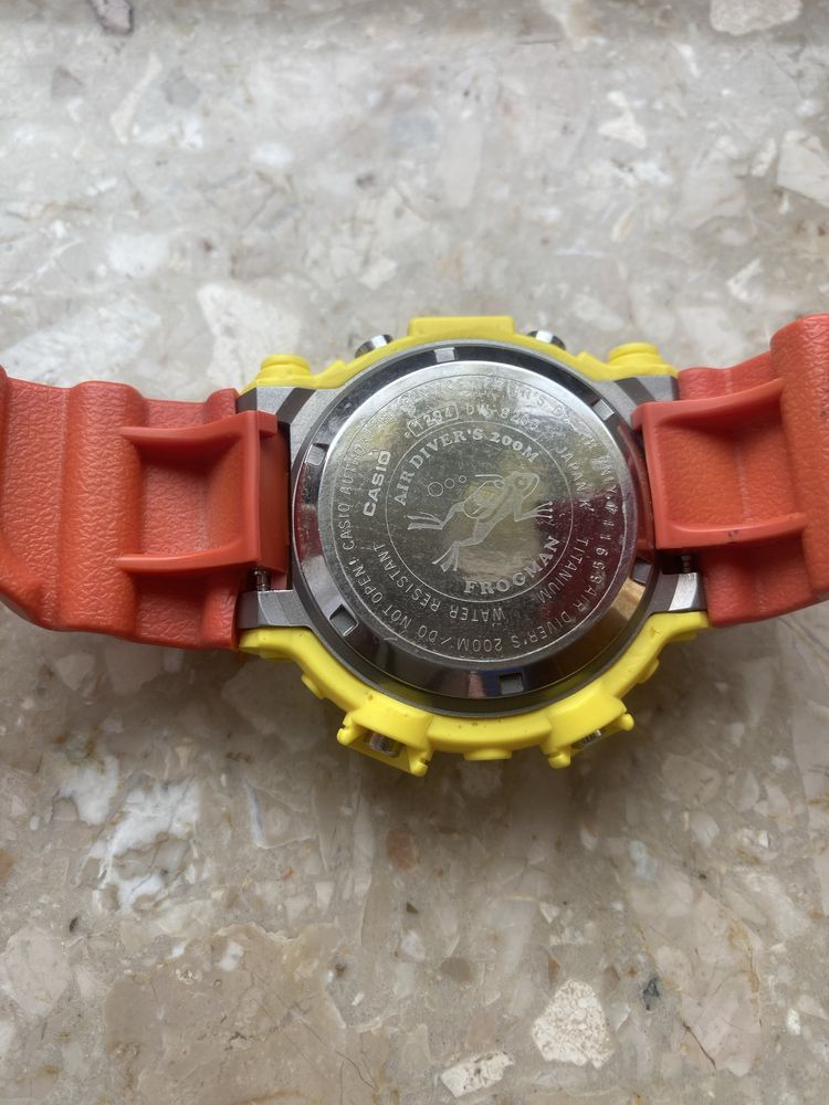 Casio G SHOCK DW - 8200 Frogman w wersji A1