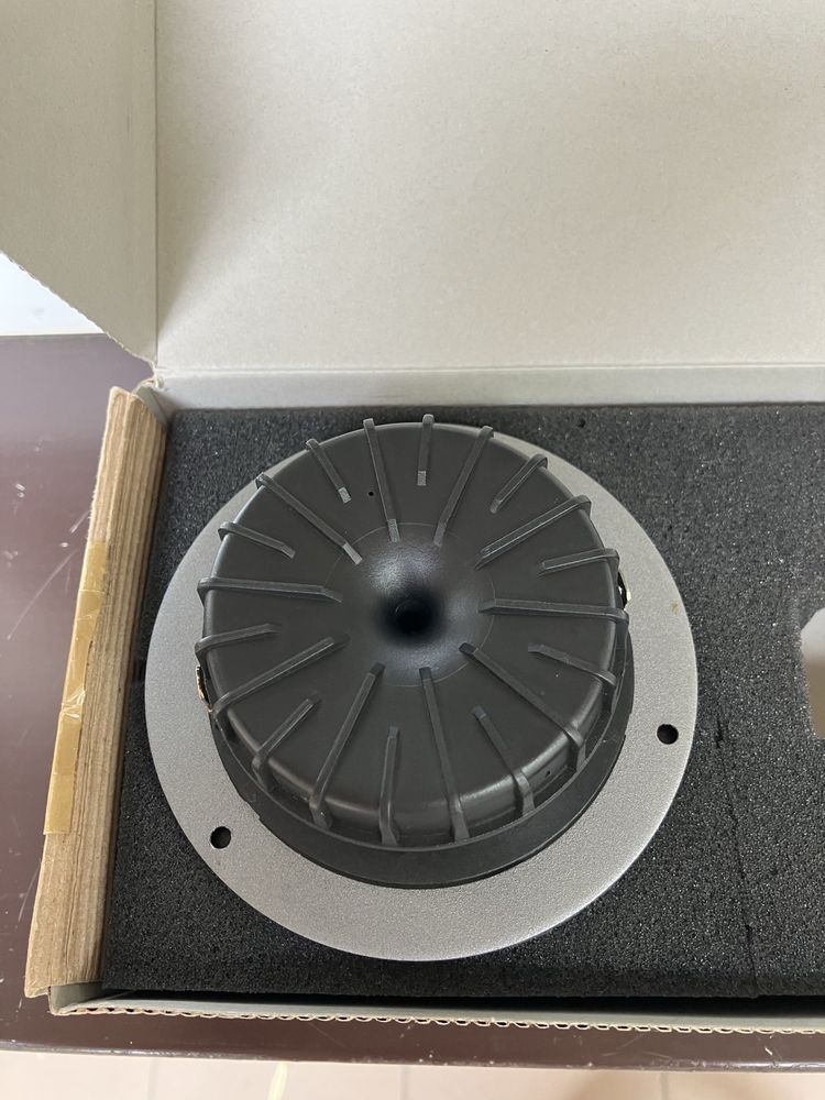 Dynaudio ESOTEC D260 głośnik oryginał jak nowy