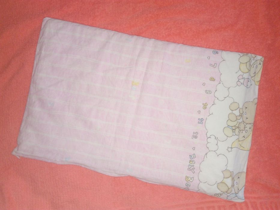 Детское гипоалергенное одеяло и подушка
