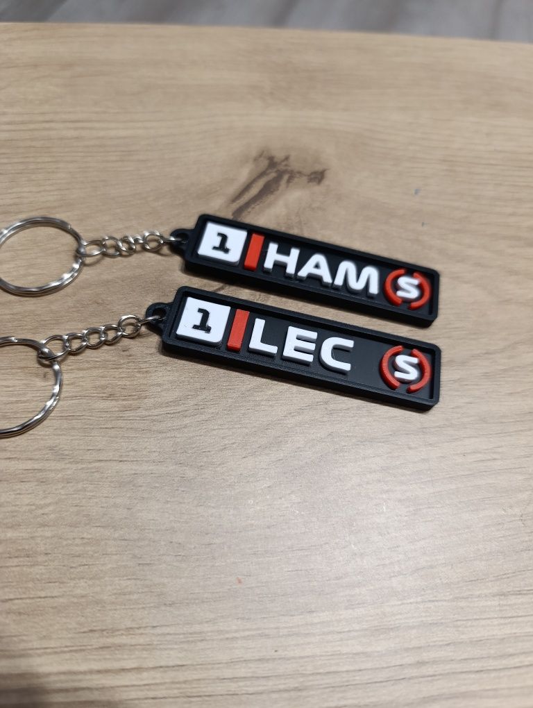 Zestaw breloków Leclerc i Hamilton dla fanów F1