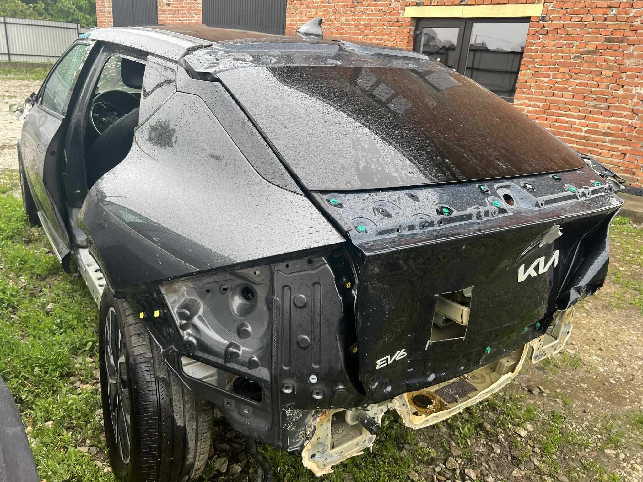 KIA EV-6 бочина кузова
