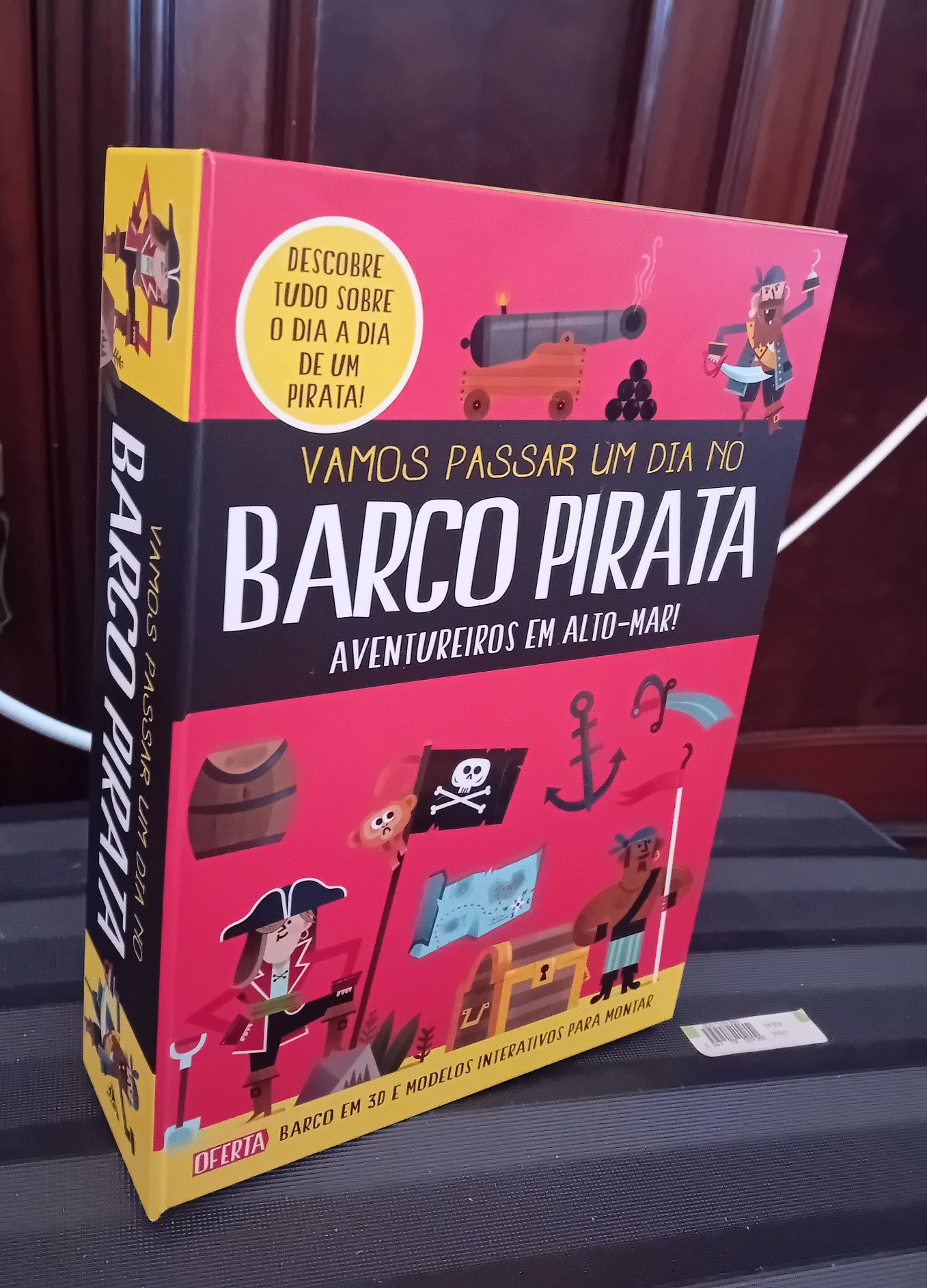 Jogo+Livro Novo "Barco pirata em 3D"