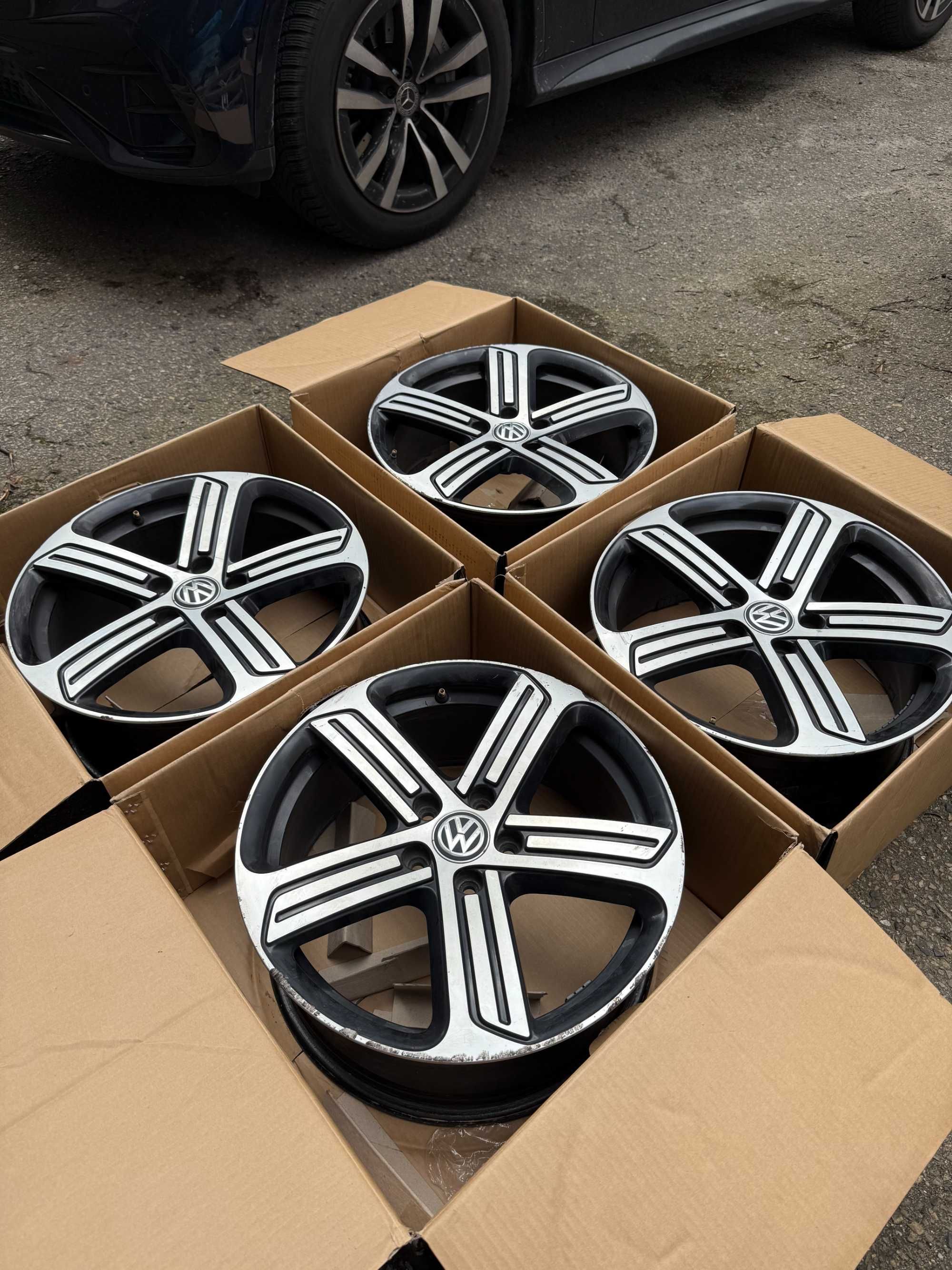Felgi Aluminiowe 4 szt OEM VW GOLF VII 7 R-LINE 7.5J 18" 5X112 ET49