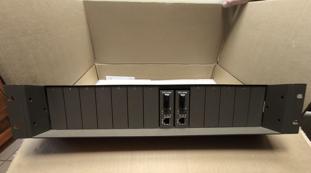 TP-LINK TL-MC1400 ver 2.2 obudowa urzadzen sieciowych