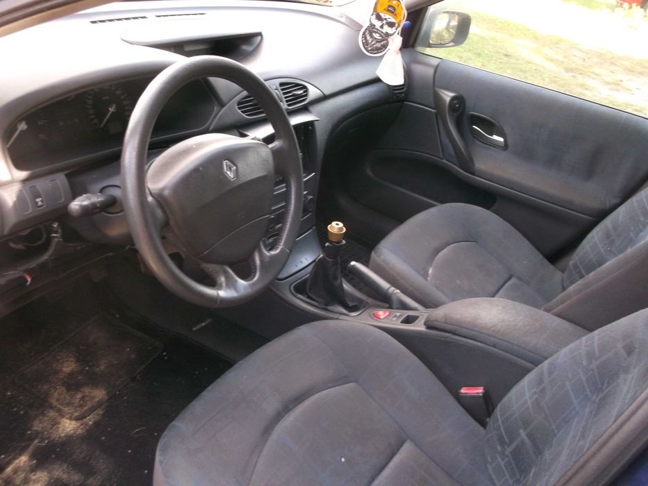 Renault Laguna 1.6b 110km