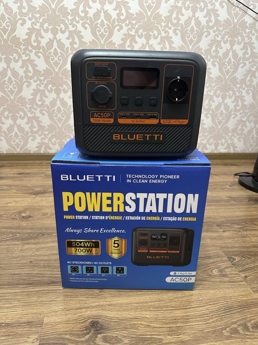 Зарядна станція bluetti ac50p новенька. гарантія до 2030 року