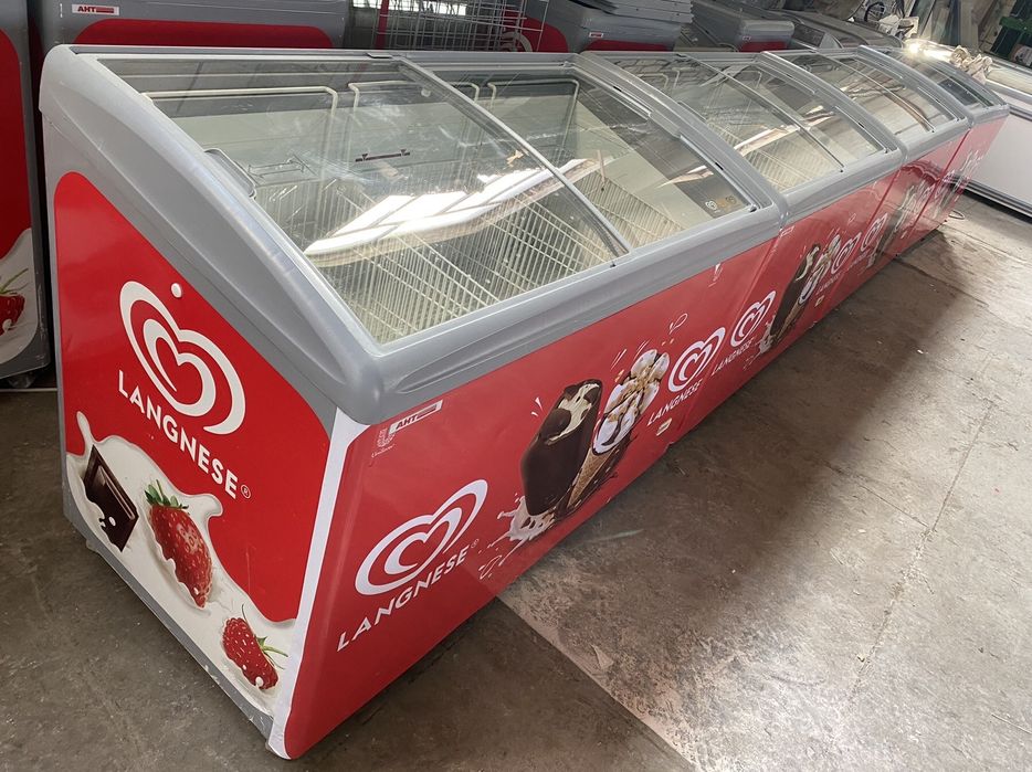 Холодильні вітрини та морозильні ларі Juka нові та бу