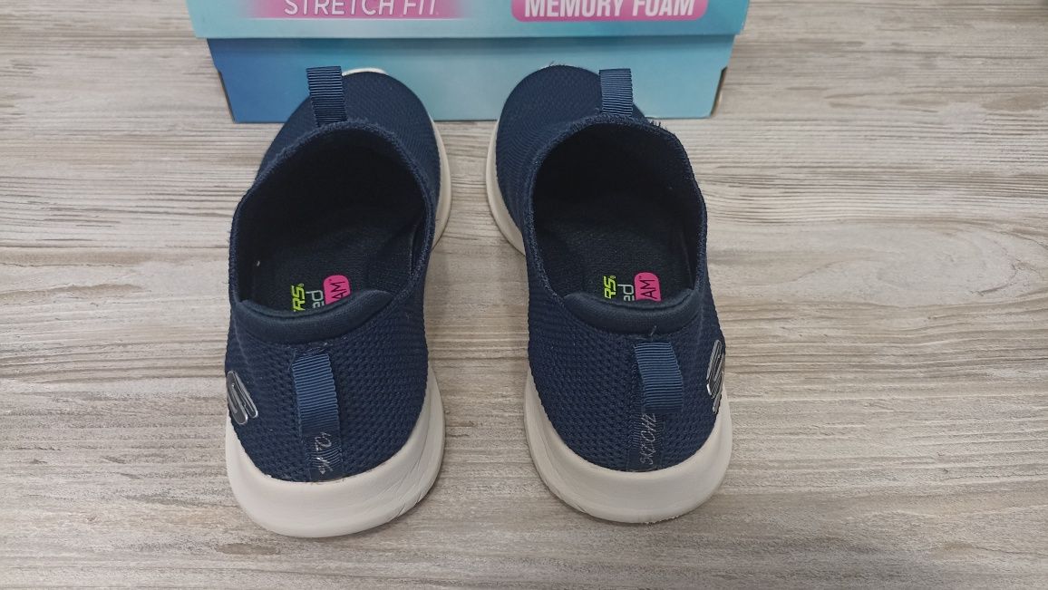 Сліпони кросівки Skechers Ultra Flex-First Take, б/в