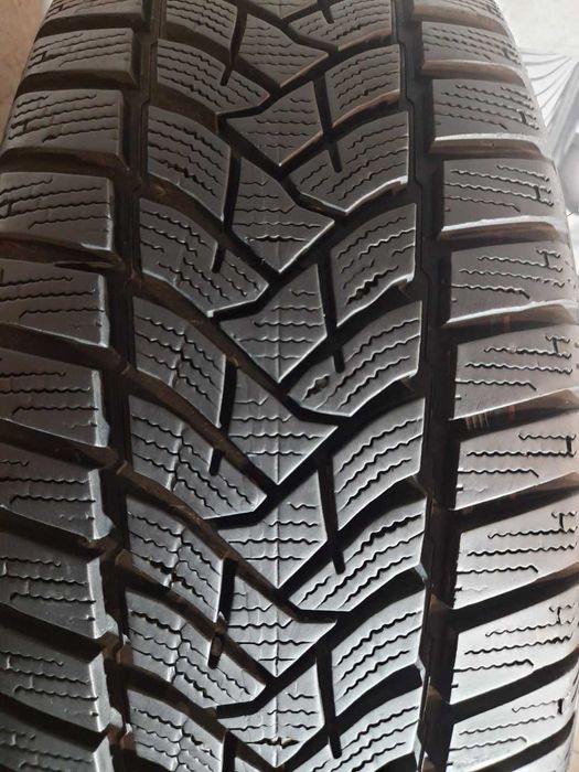 Шини 7,5мм 205/60 R16 DUNLOP WinterSport 5 б/у зима склад