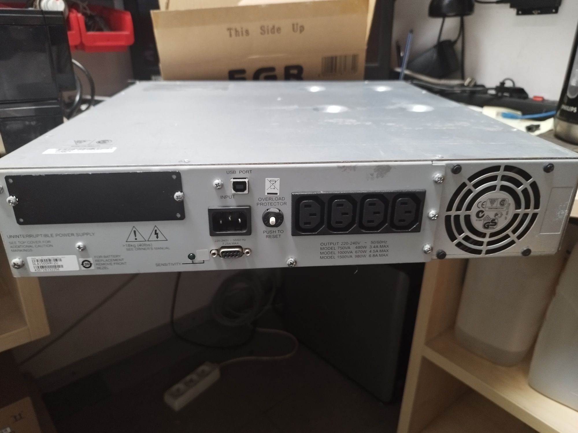 UPS APC 1500VA / 980W RACK pełny sinus