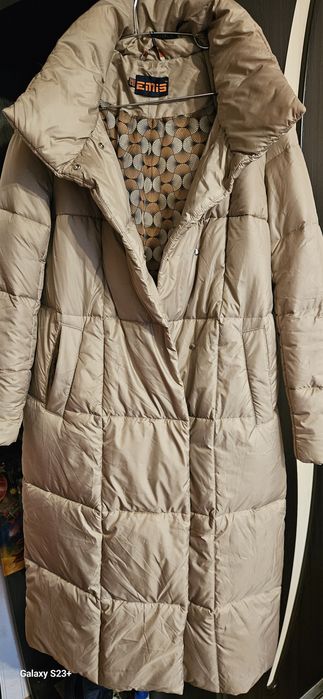 Продам зимову курточку 46 розміру