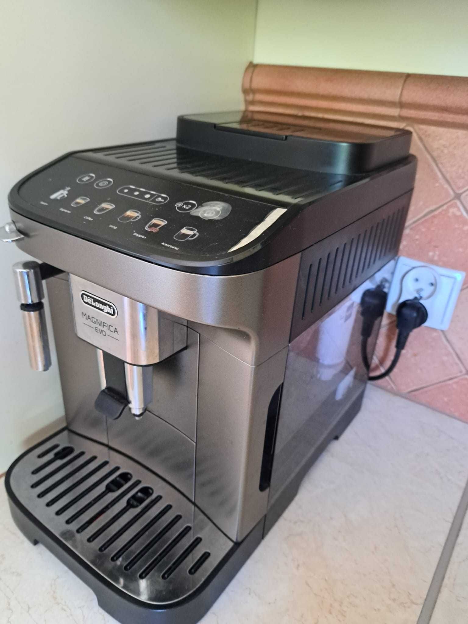 Expres do kawy Delonghi