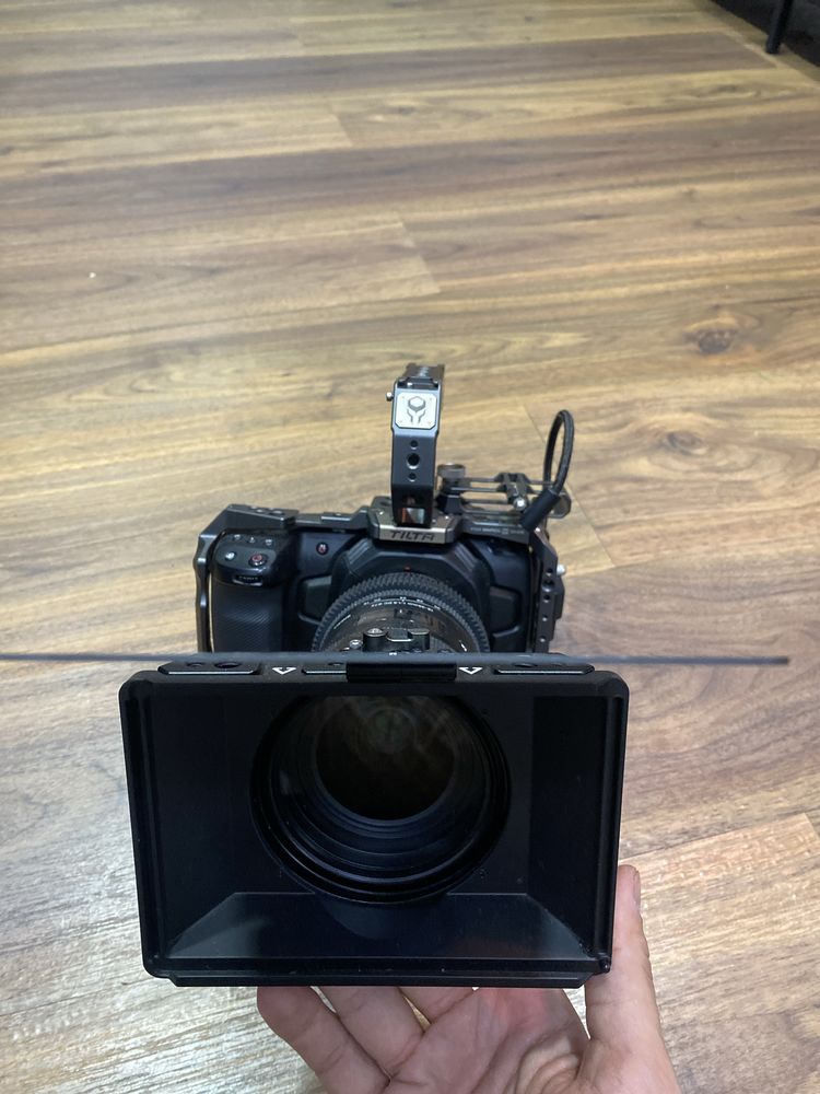 Blackmagic Cinema Camera 4k com Lente e Rig