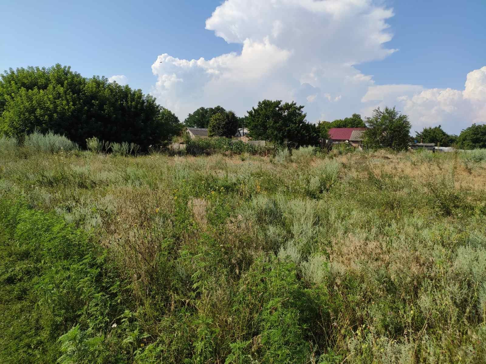 Земельна ділянка з капітальним фундаментом