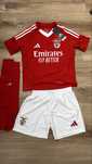 Equipamento criança Benfica