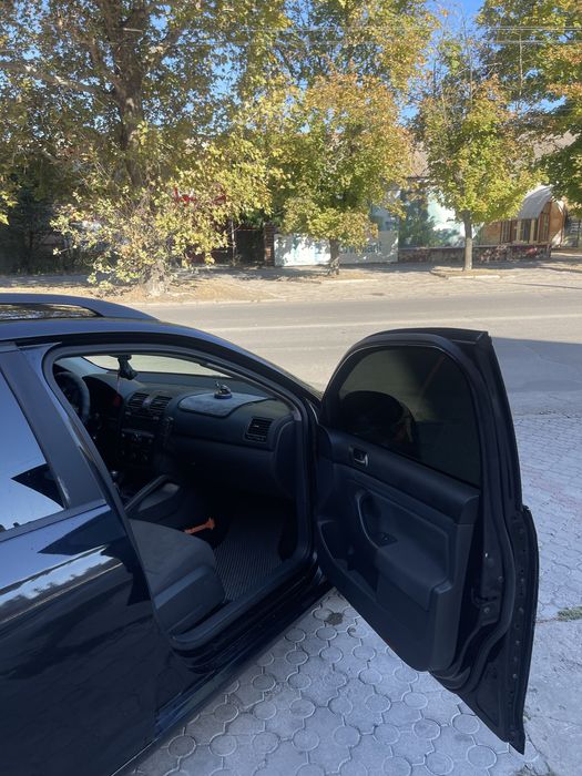 Продам volkswagen golf 5 в отличном состоянии