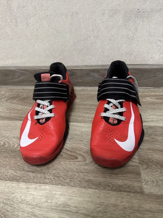 Продам штангетки Nike + сумка Nike у подарунок